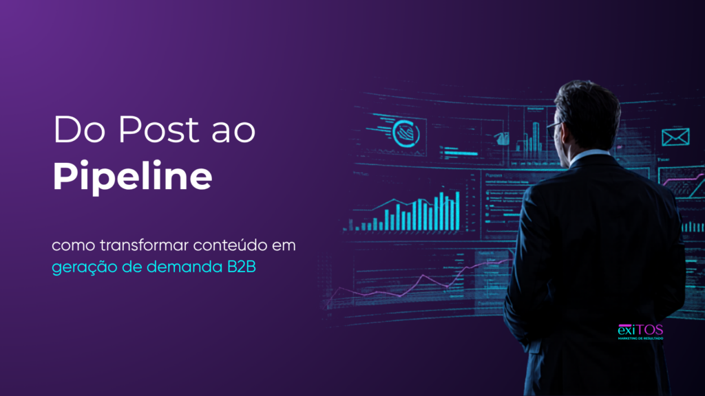 Profissional analisando estratégia de conteúdo B2B conectada ao funil de vendas e geração de demanda.
